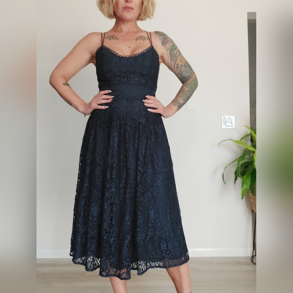 Dress - Picture 2 of 6